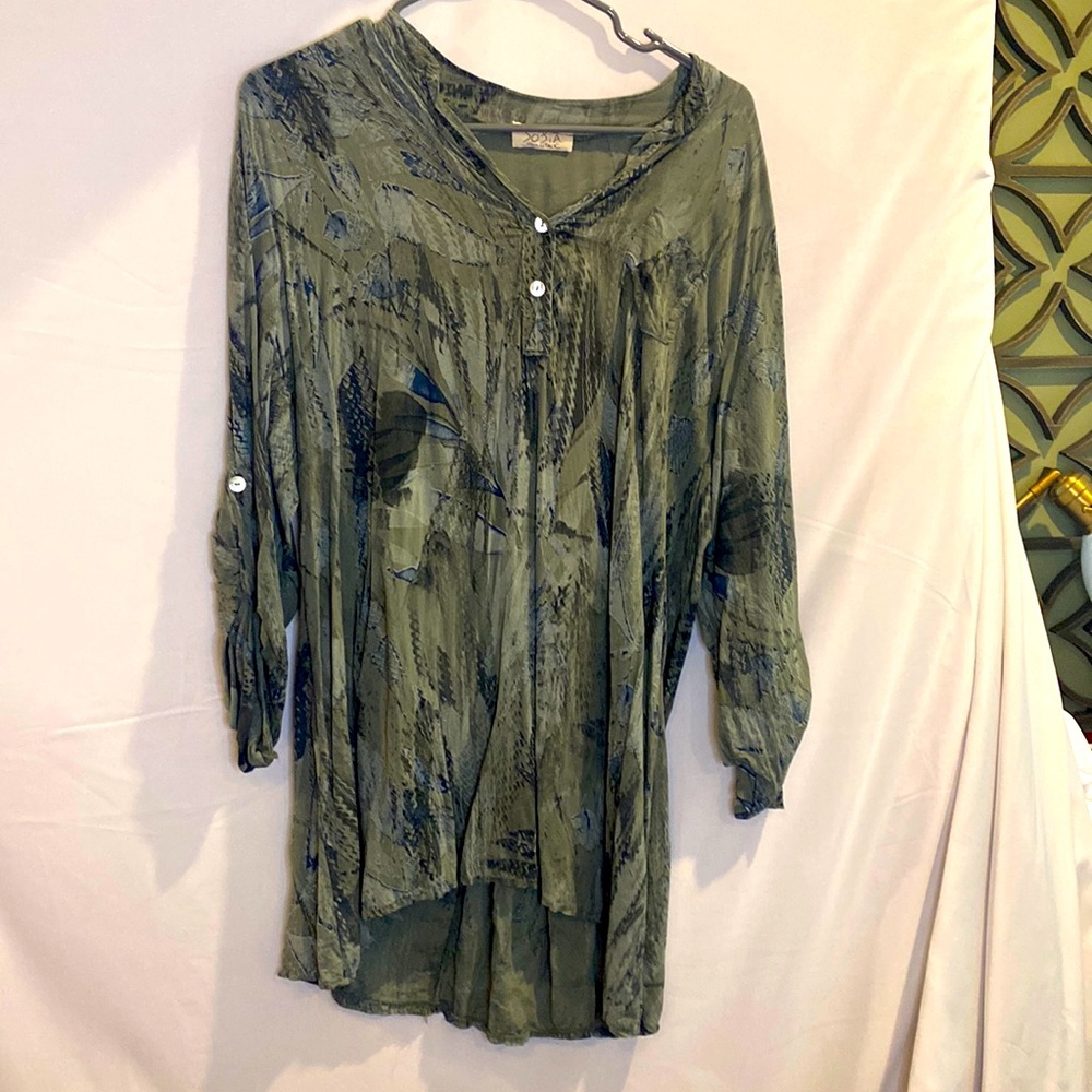 Sofia Made in Italy Olive Botanical Green Tunic Large Top leaves snake high low